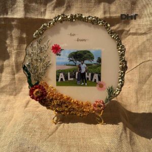 Customized Couple Photo Frame made from resin with real Flowers