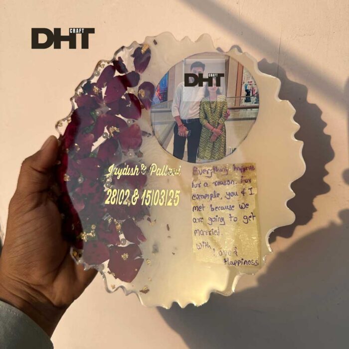 Real Flowers preserved couple photo frame made by resin